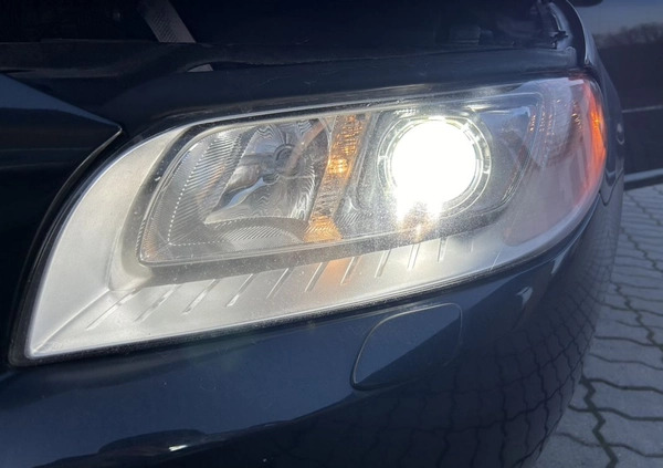 Volvo V70 cena 29999 przebieg: 195000, rok produkcji 2011 z Środa Wielkopolska małe 667
